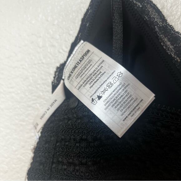 One teaspoon black fox bodice triangle lace bralette Top NEW EXTRA SMALL XS - Picture 4 of 8